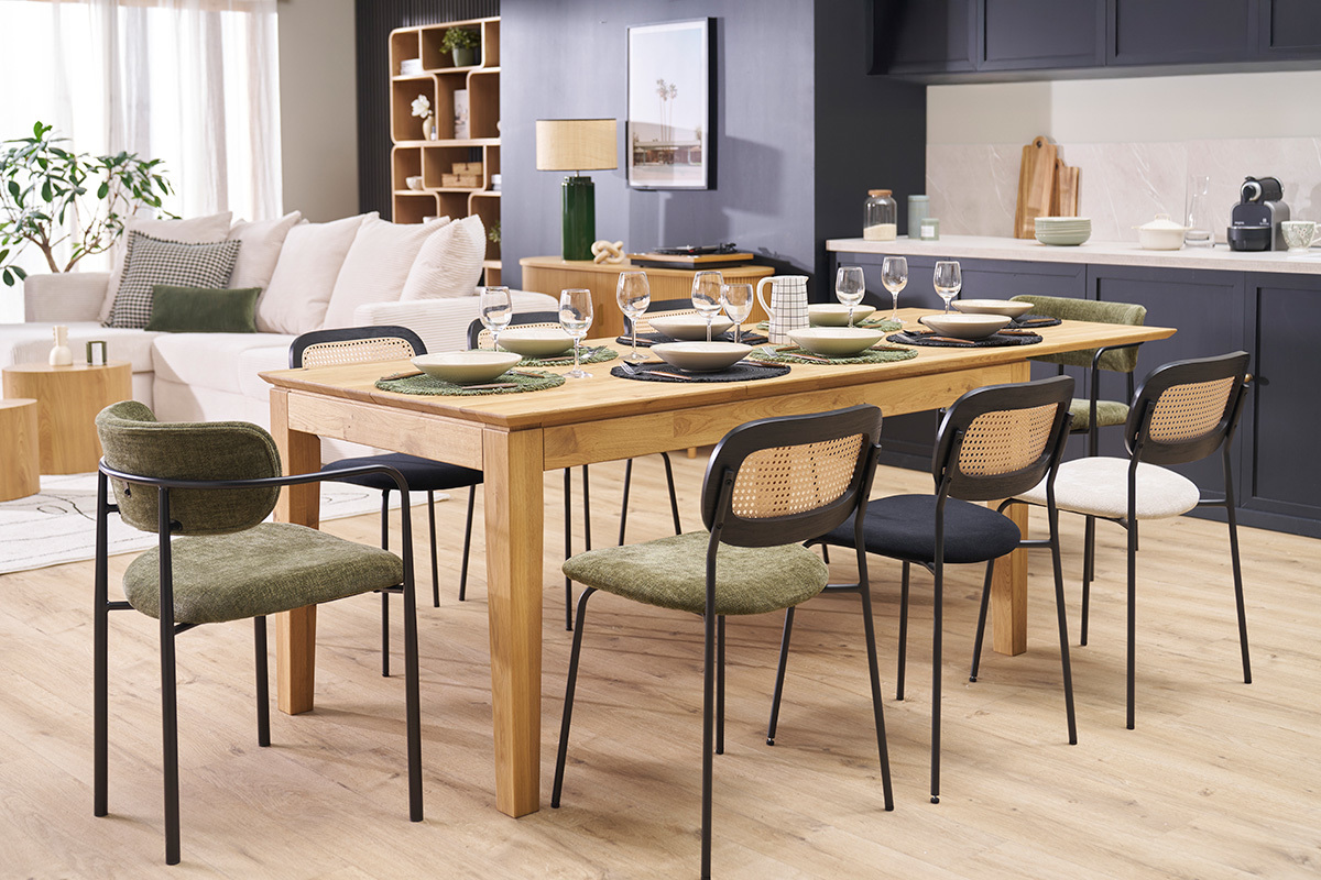 Table � manger extensible rectangulaire en bois clair ch�ne massif L160-220 cm YULIA