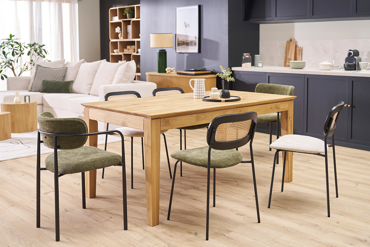 Table � manger extensible rectangulaire en bois clair ch�ne massif L160-220 cm YULIA