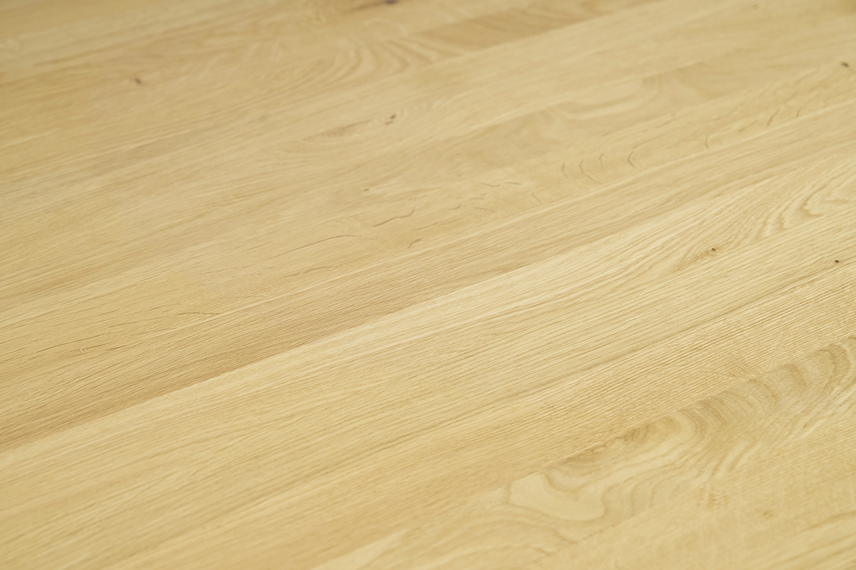 Table � manger ronde en bois clair ch�ne massif D120 cm OKSANA