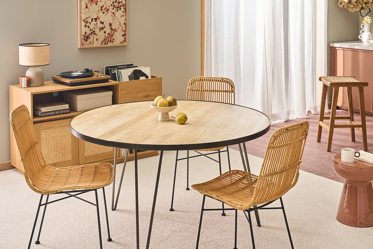 Table � manger ronde industrielle bois manguier massif et m�tal D125 cm ATELIER