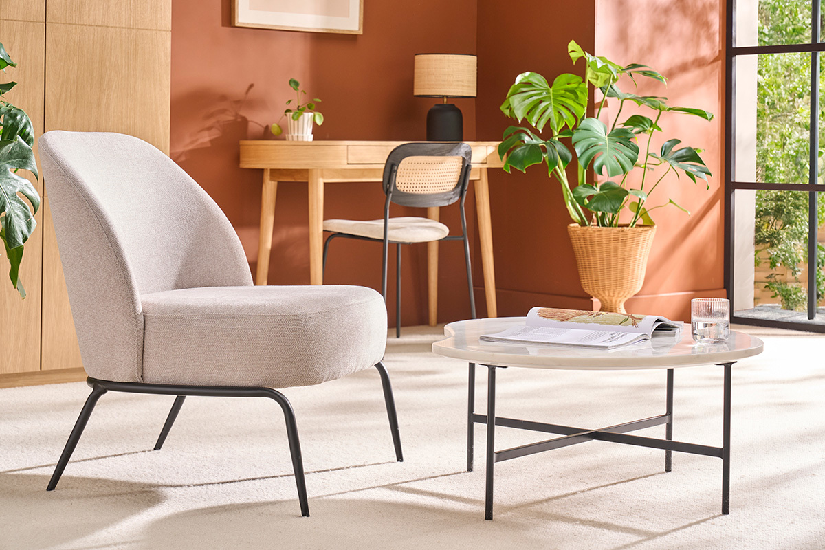 Table basse design en marbre blanc et mtal noir L80 cm SASSO