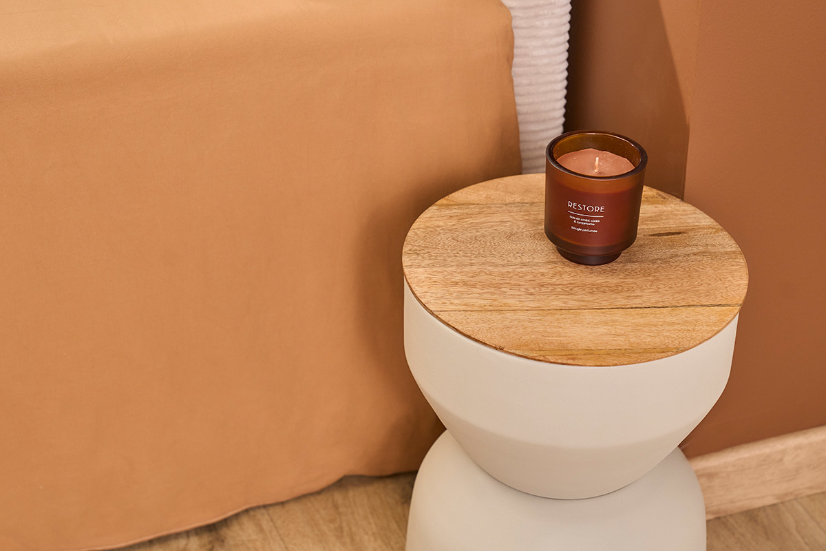 Table d'appoint ronde design avec rangement en m�tal gr�ge et bois manguier massif D30 cm YOYO