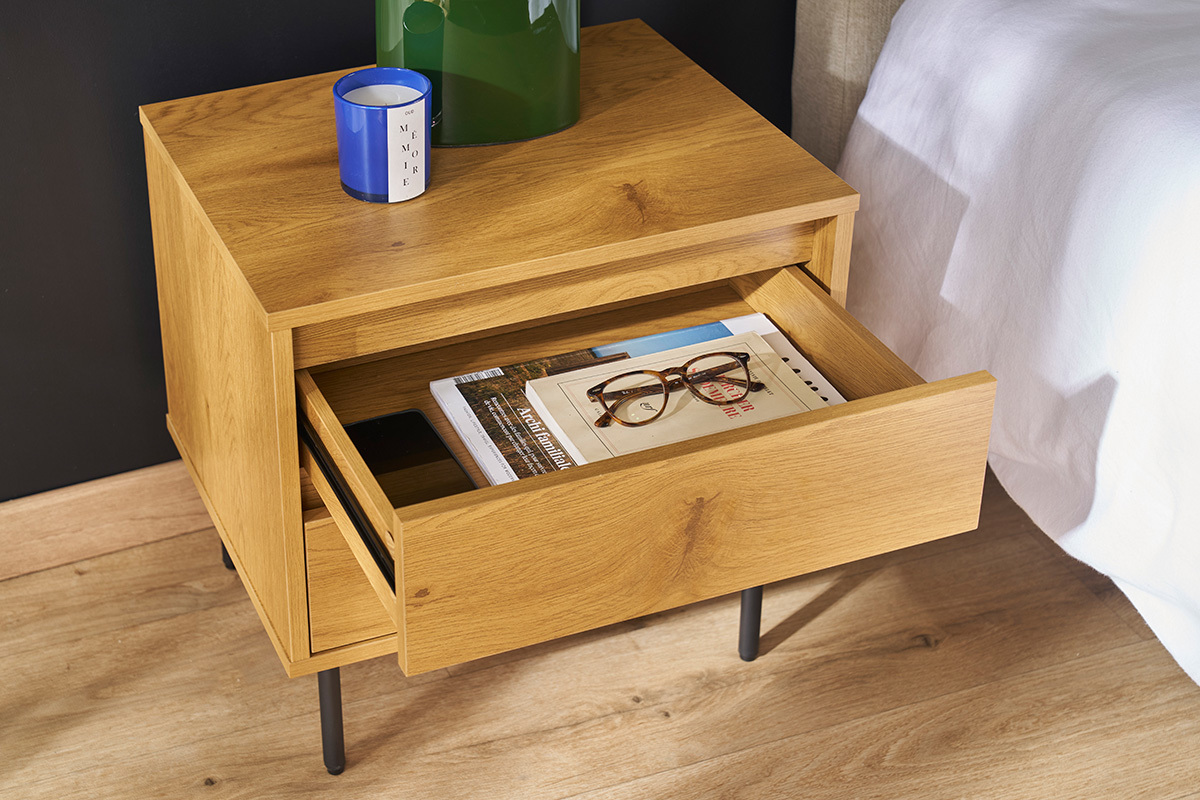 Table de chevet avec rangements 2 tiroirs finition bois clair ch�ne ARAGON
