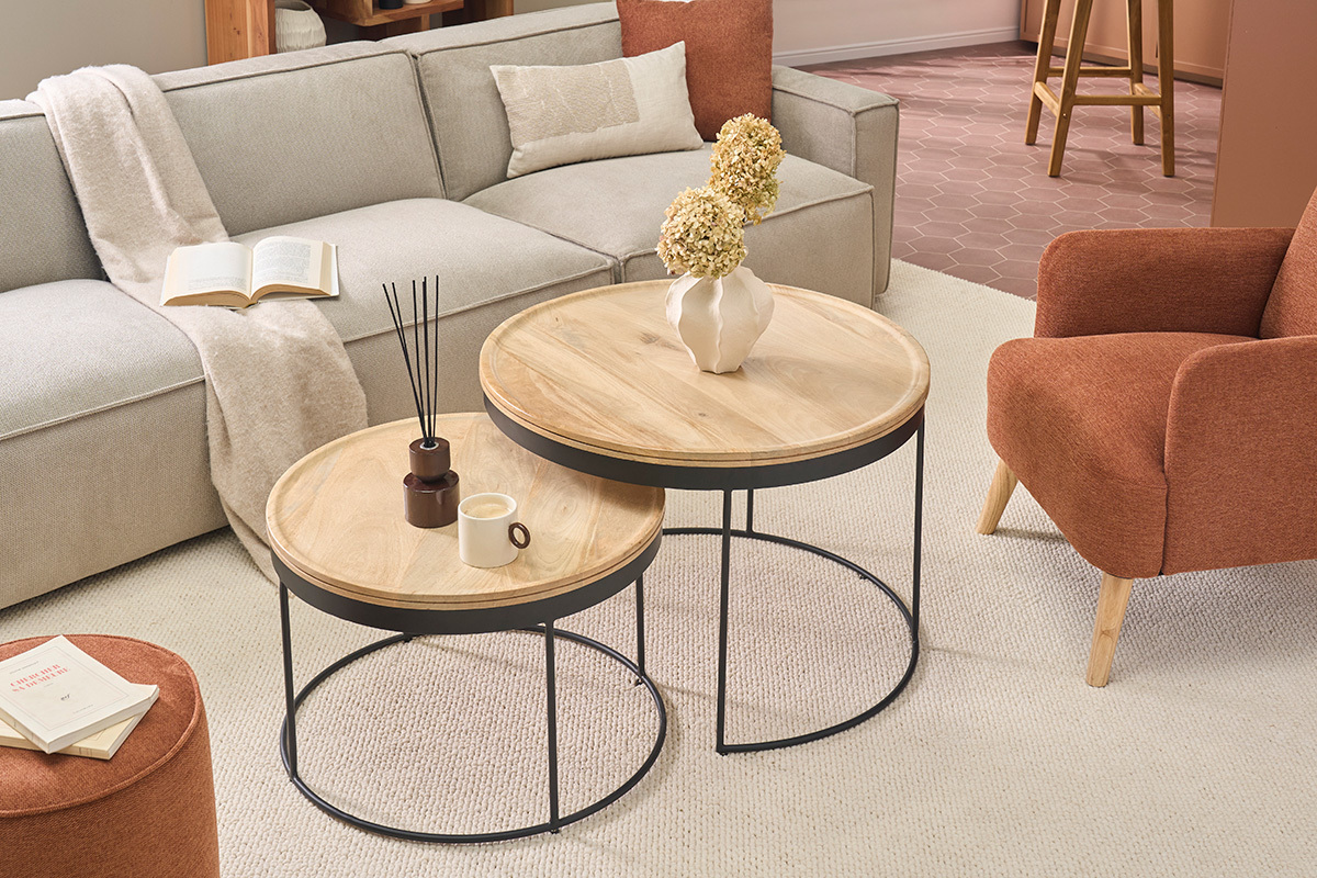 Tables basses gigognes rondes bois manguier massif et m�tal noir (lot de 2) LEDGE