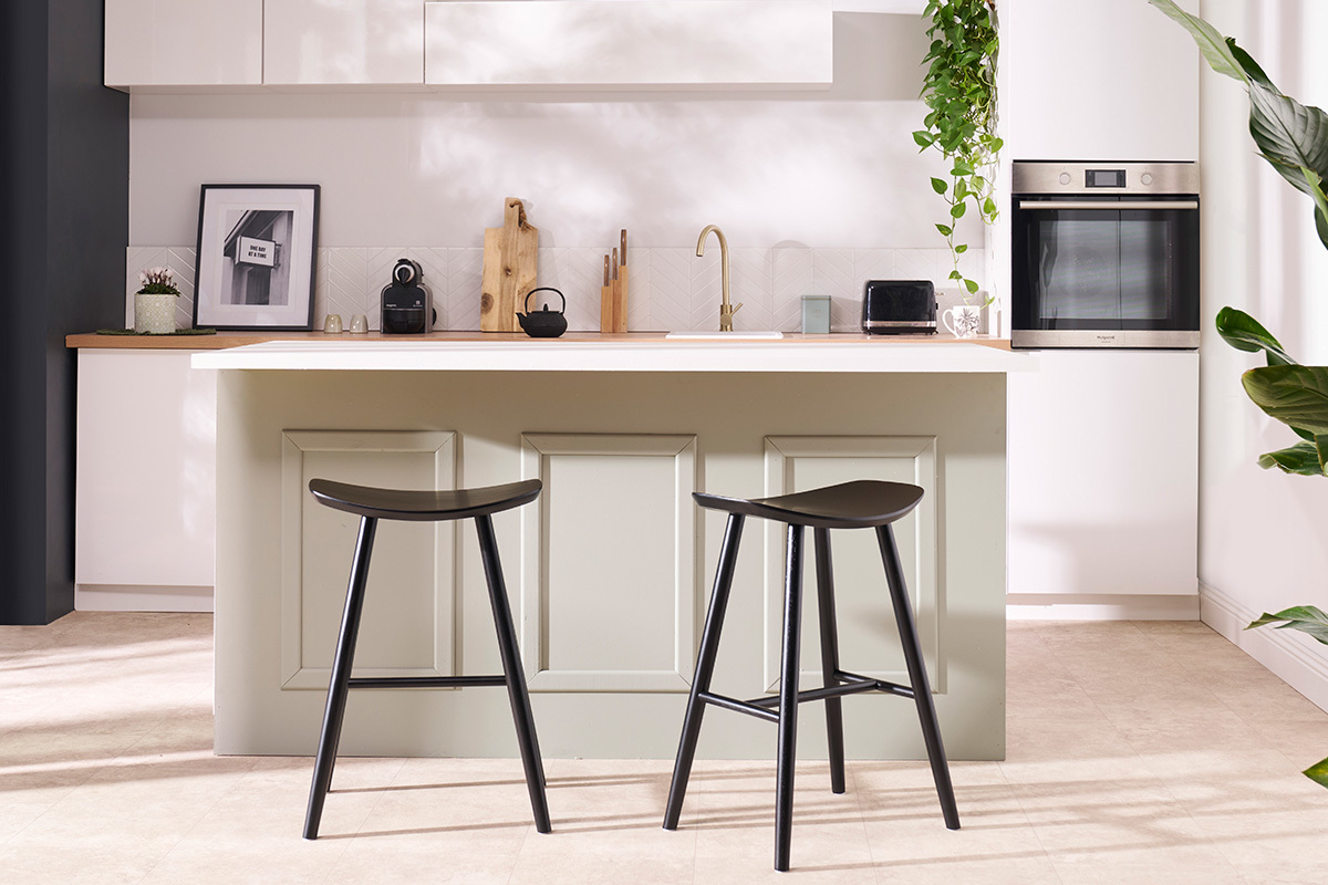 Tabouret de bar bois noir DEMORY