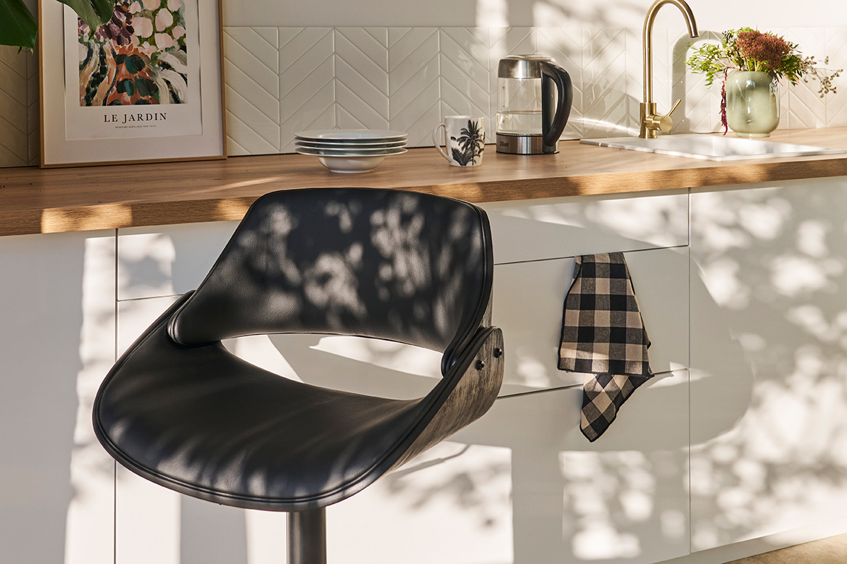 Tabouret de bar design noir réglable pivotant 360° CLASH