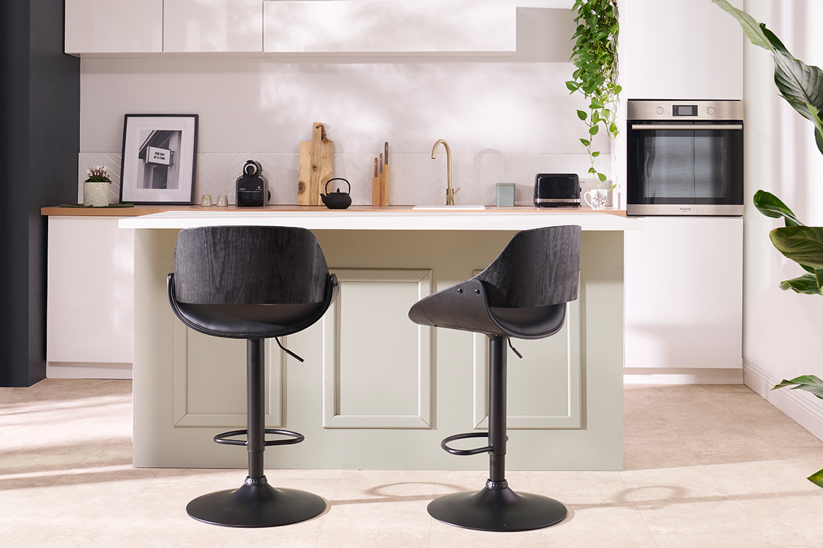 Tabouret de bar design noir r�glable pivotant 360� CLASH