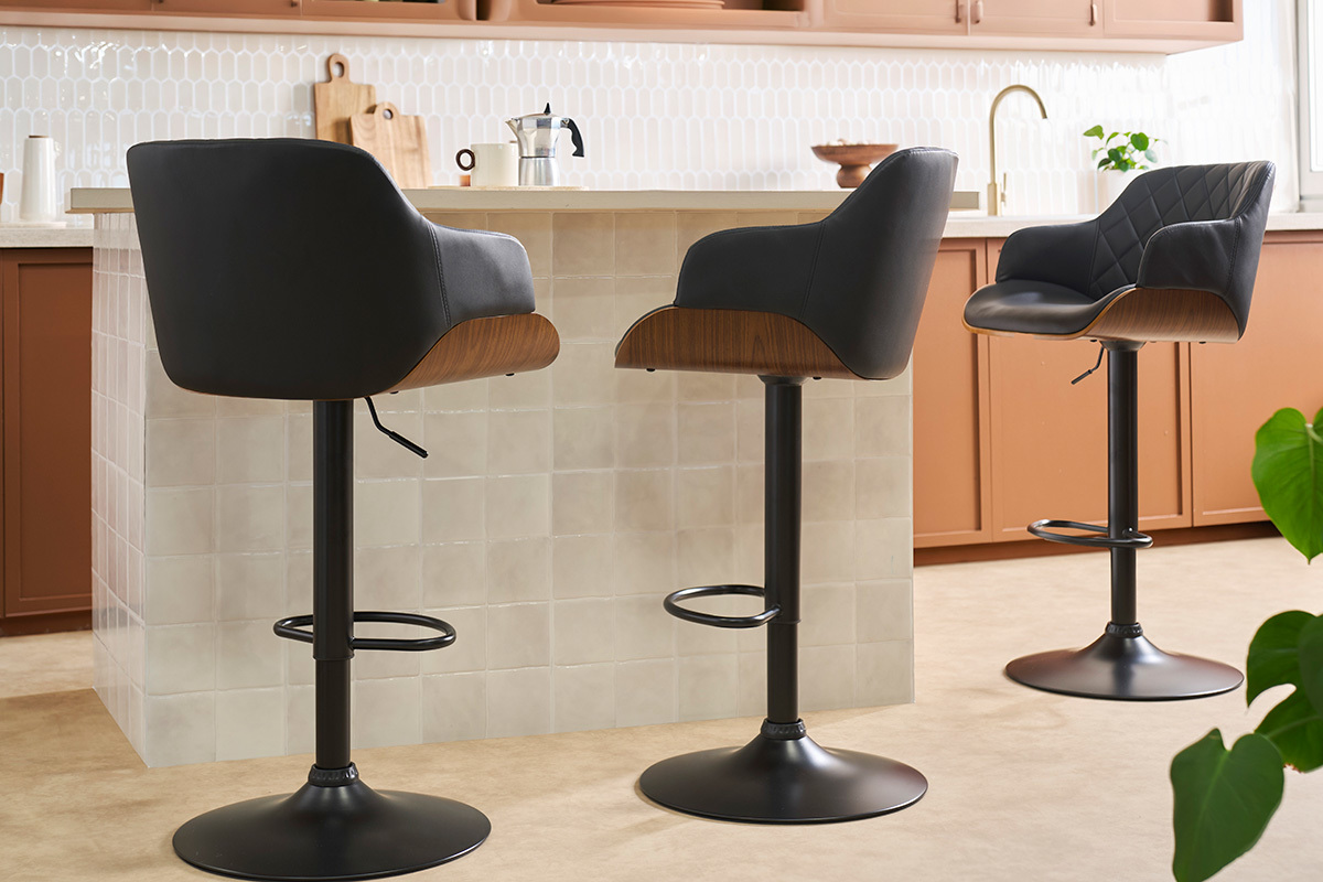 Tabouret de bar design r�glable pivotant 360� noir et bois fonc� LUCIEN