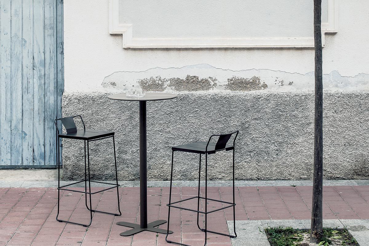Tabouret extrieur design mtal noir 65 cm TENERIFE