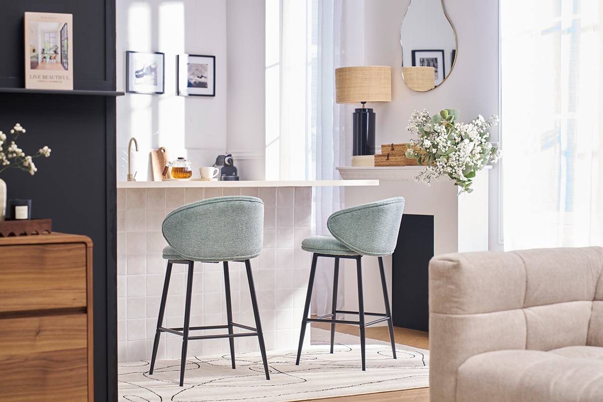 Tabourets de bar design en tissu effet velours textur vert cladon et mtal noir (lot de 2) ROSALIE