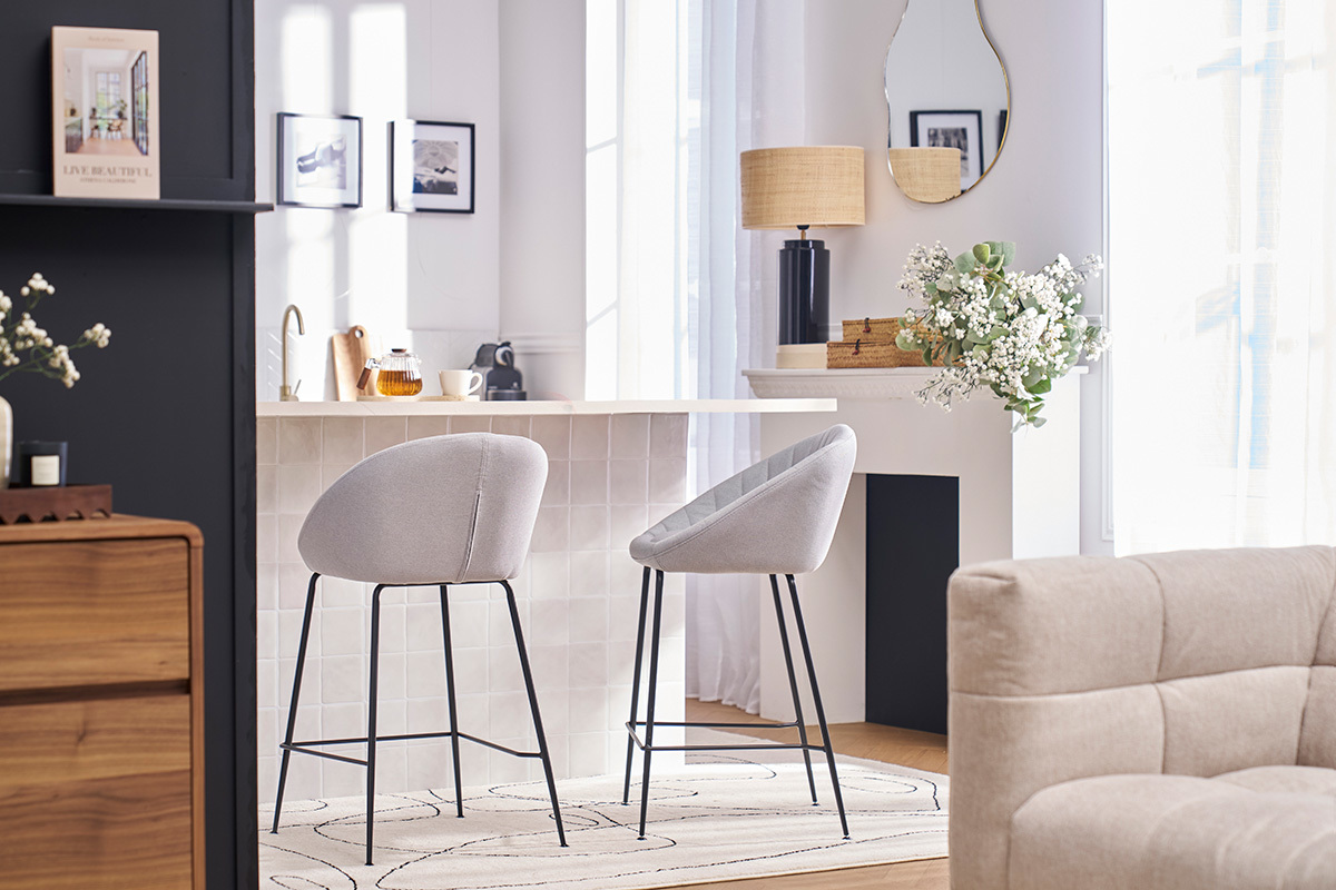 Tabourets de bar design tissu gris clair 65 cm (lot de 2) SHERU