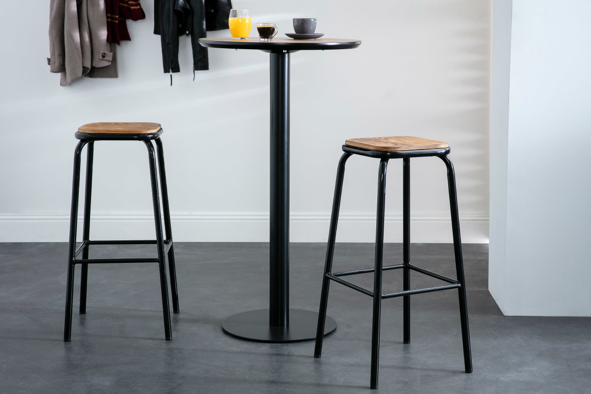Tabourets de bar empilables noir et bois fonc (lot de 2) MEMPHIS