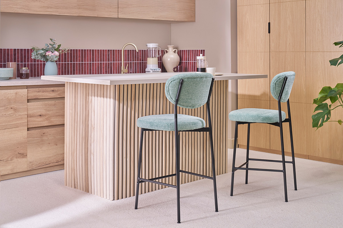 Tabourets de bar fixes en tissu effet velours textur� vert c�ladon H65 cm (lot de 2) BREKA