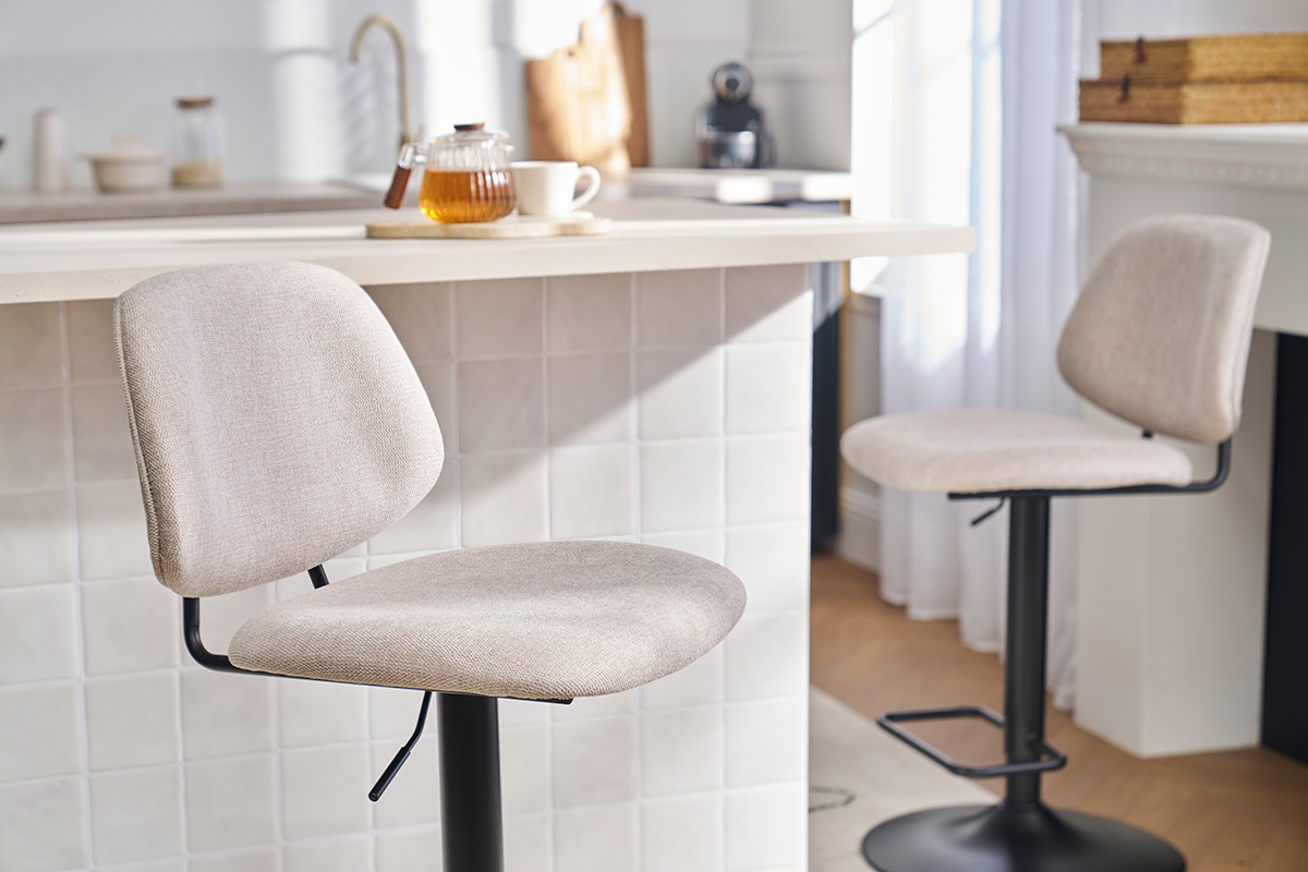 Tabourets de bar relevables design en tissu effet velours beige et mtal noir BARNET (lot de 2)