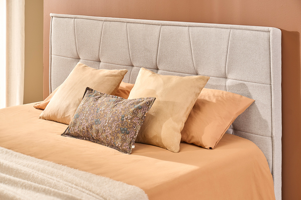 T�te de lit en tissu effet velours textur� beige L170 cm SUKA