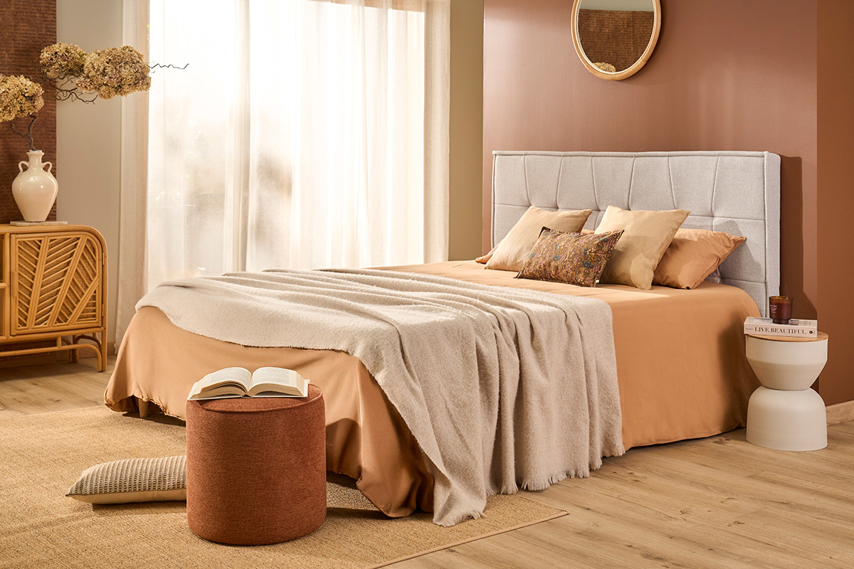 T�te de lit en tissu effet velours textur� beige L170 cm SUKA