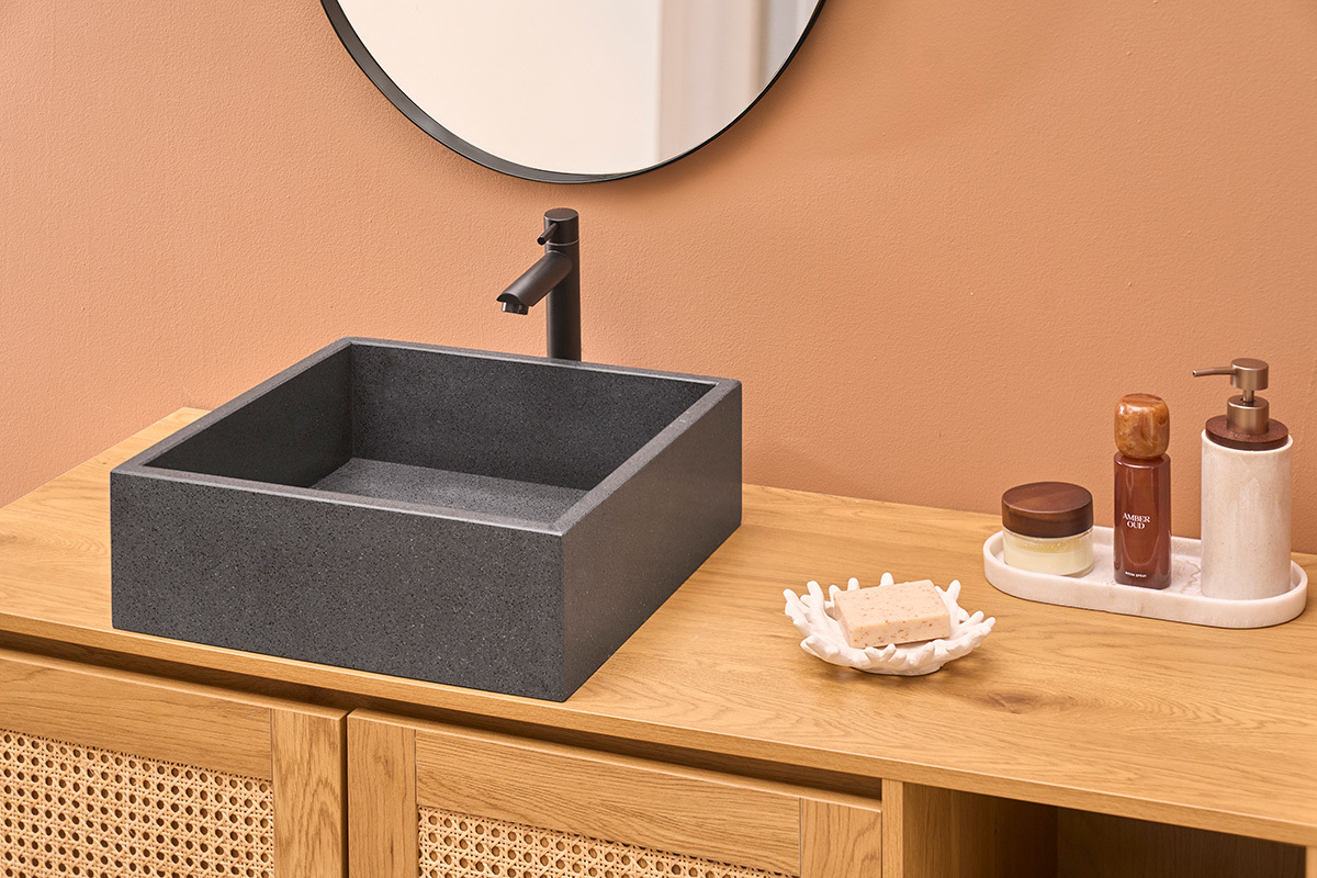 Vasque carr�e en terrazzo noir L40 cm LOUSSA